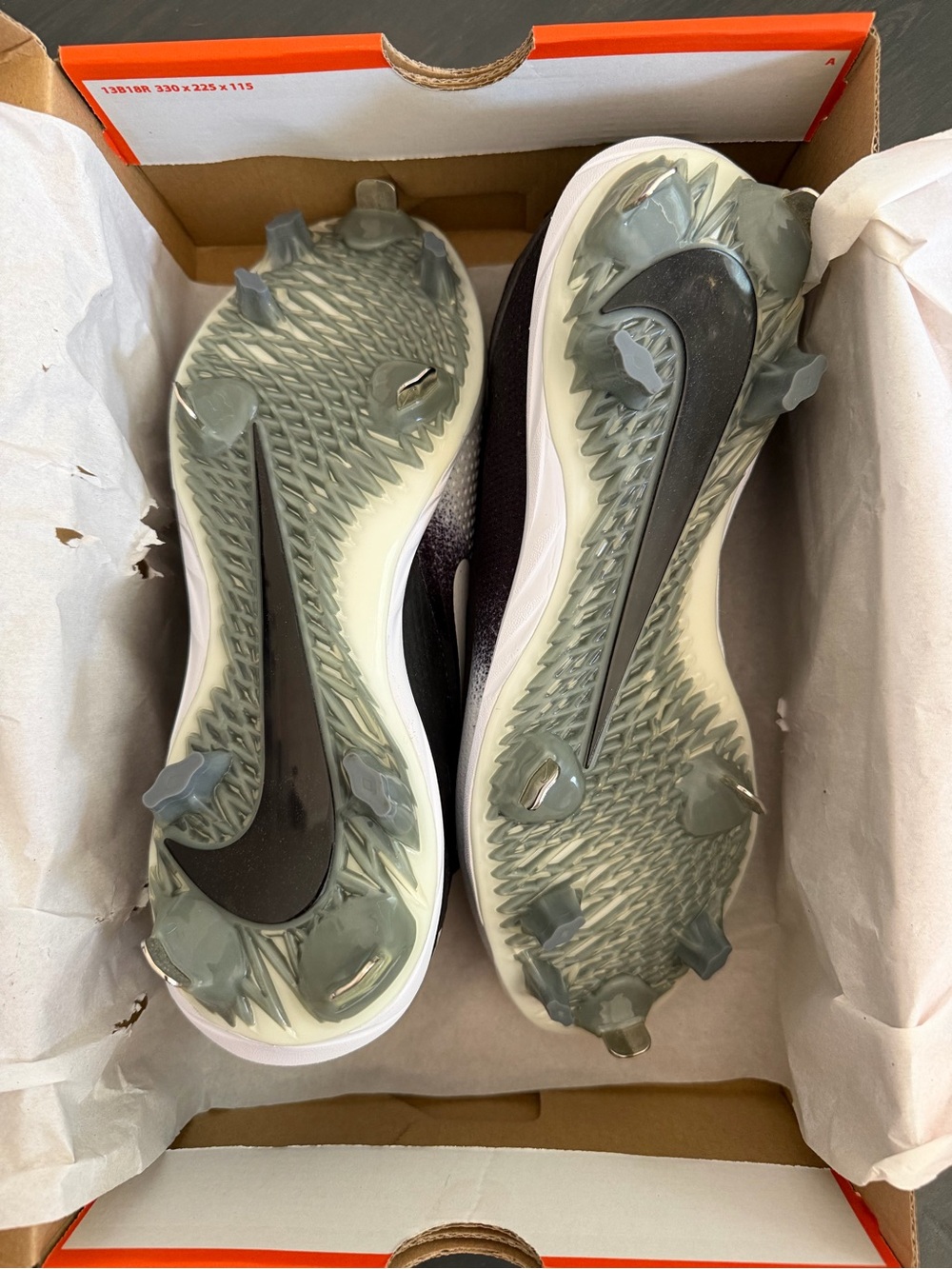 Nike Lunar Vapor Ultrafly Elite Cleats Size 9.5 NWT - Picture 2 of 5